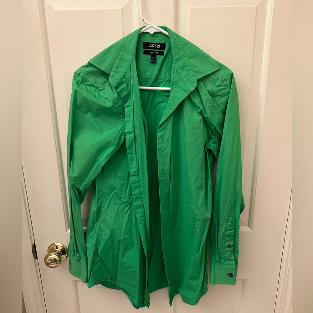 Apt 9 green long sleeve button down shirt
